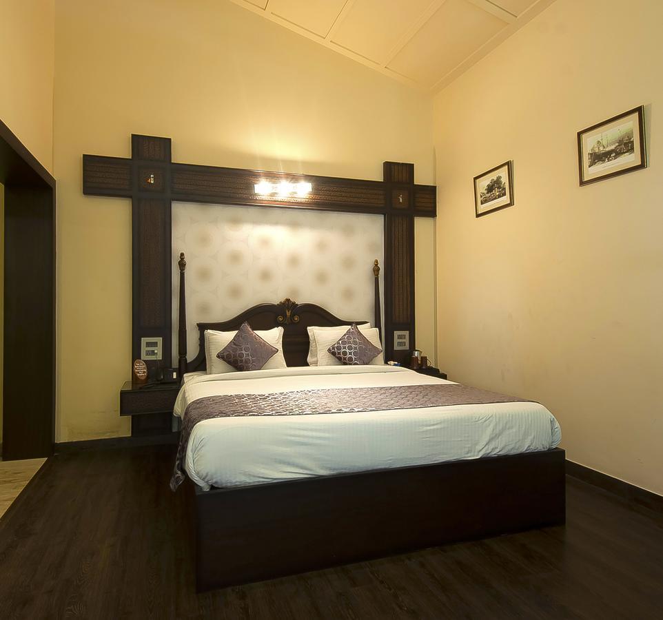 Corbett Wild Iris Spa And Resort Ramnagar  Dış mekan fotoğraf